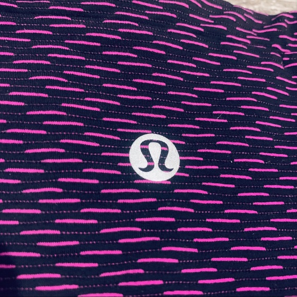 Lululemon Capri size 2! - Picture 5 of 7